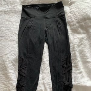 Athleta black capri leggings